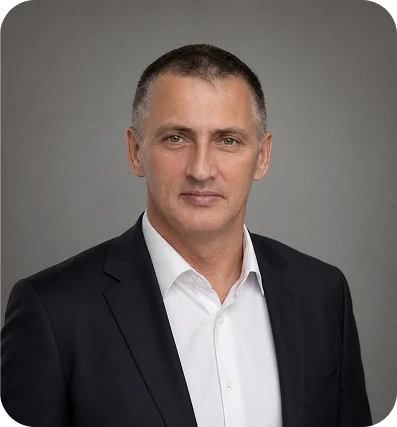 Виталий Будаев, мастер по ремонту мягкой мебели